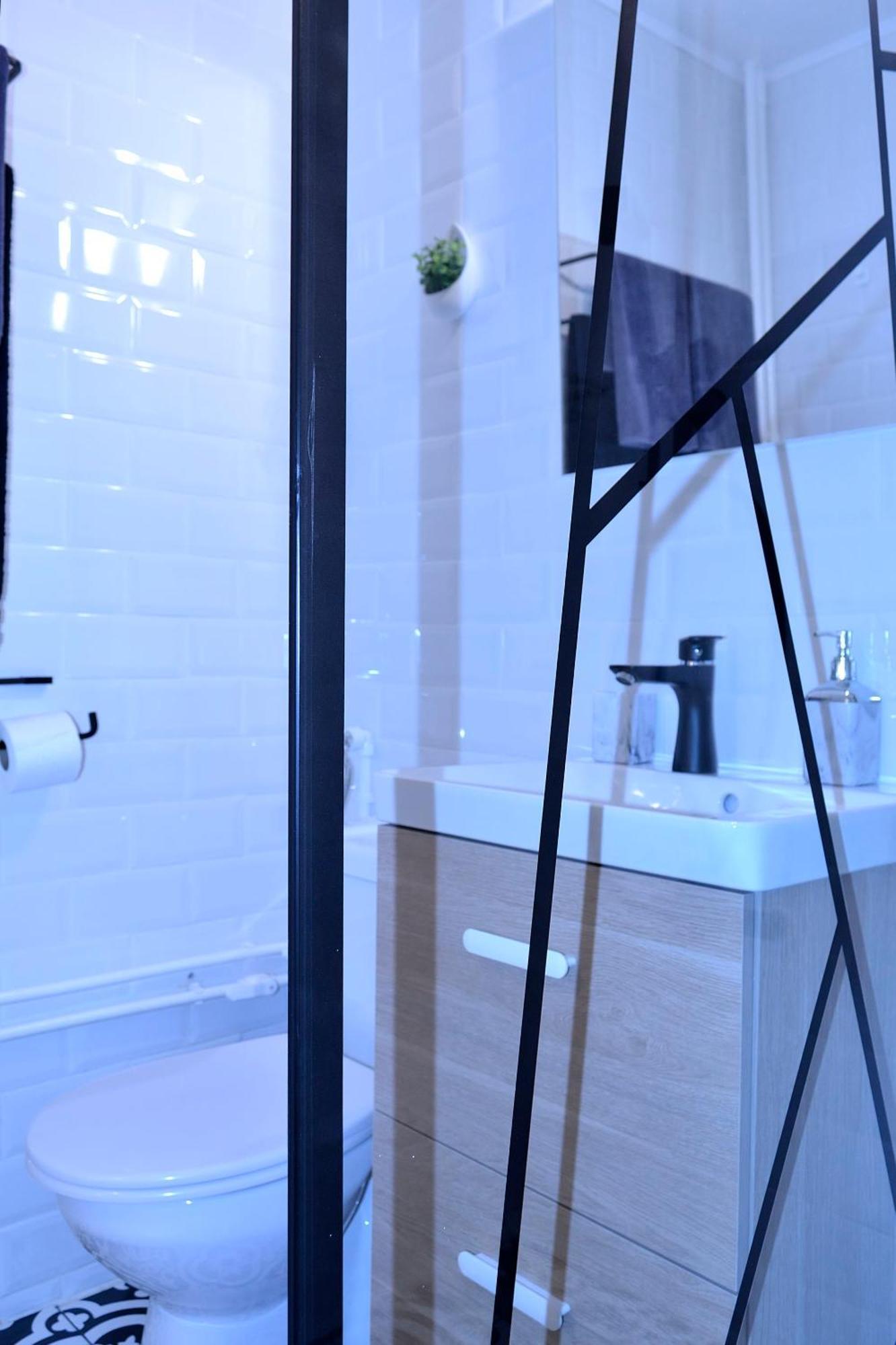 Cozy 2 Rooms Apartment Drumul Taberei Бухарест Экстерьер фото